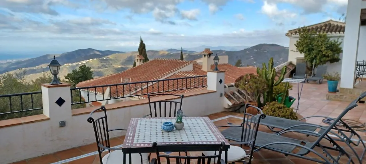 Bed & Breakfast Casa Roble B&B Competa