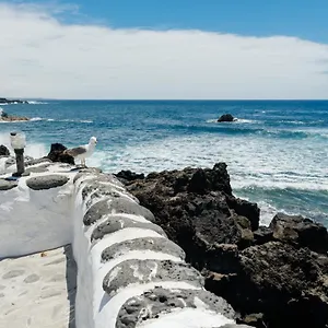 https://casa-rural-caleton-del-golfo.in-canary-islands.com